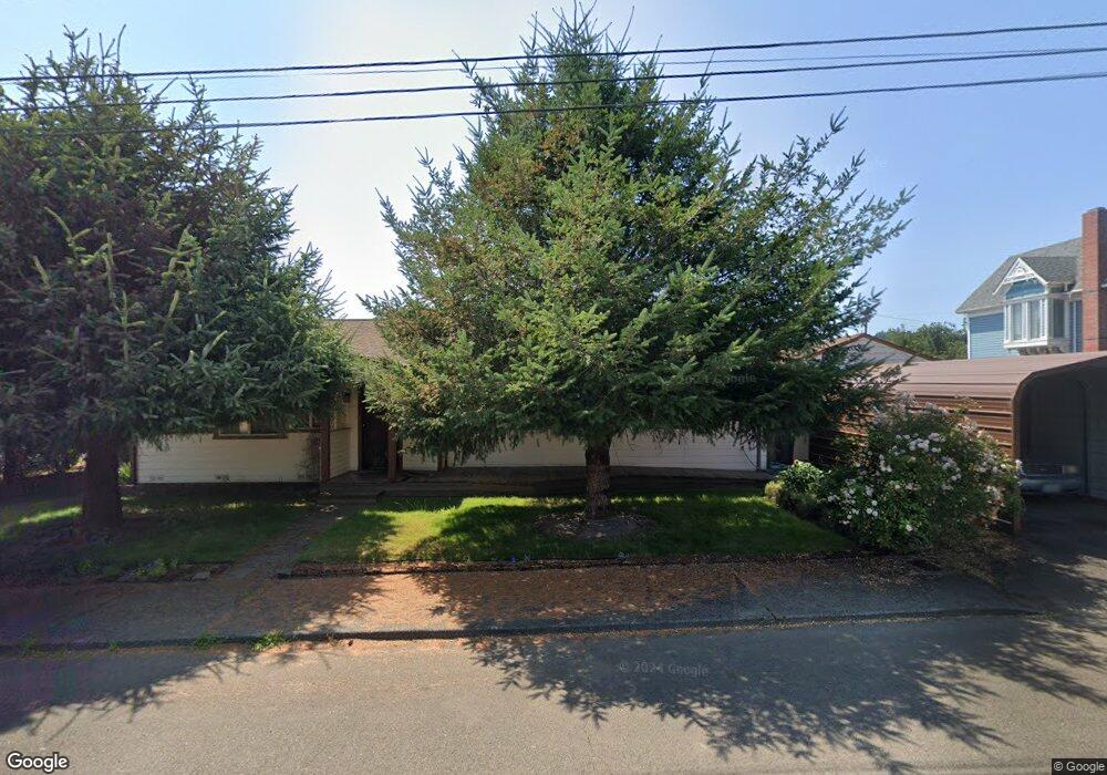 720 Railroad Ave, Myrtle Point, OR 97458 - photo 1