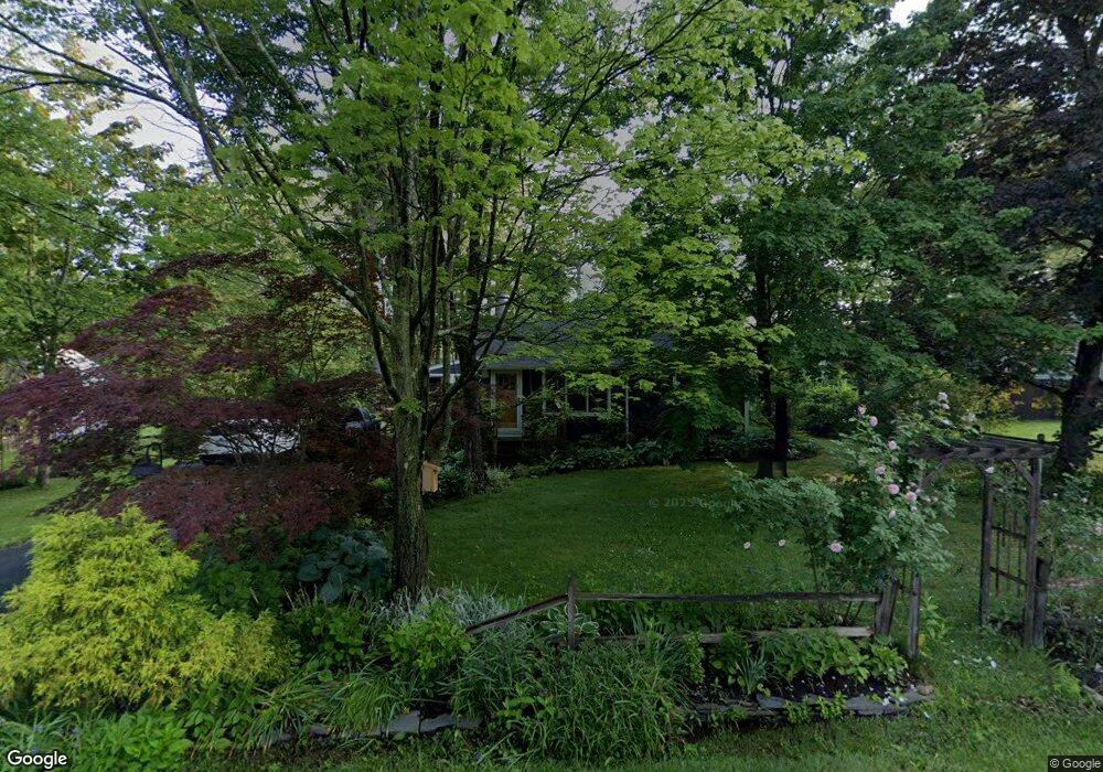 284 Vly Rd, Schenectady, NY 12309 - photo 1