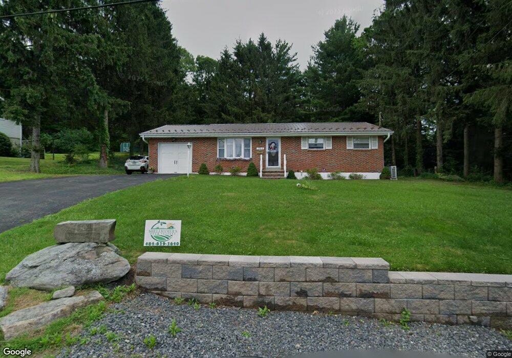 302 Mountain Ave, Tamaqua, PA 18252 - photo 1