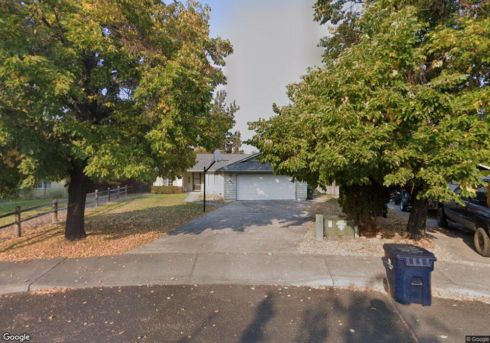 61887 Avonlea Cir, Bend, OR 97702 - photo 1