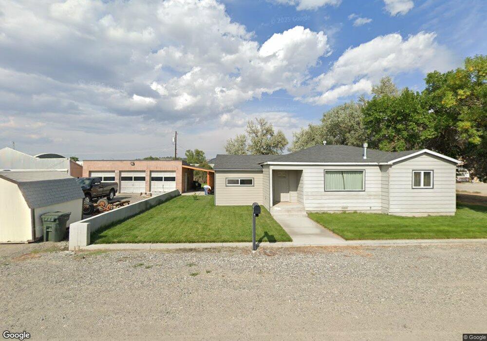 840 E 1st Ave S, Columbus, MT 59019 - photo 1