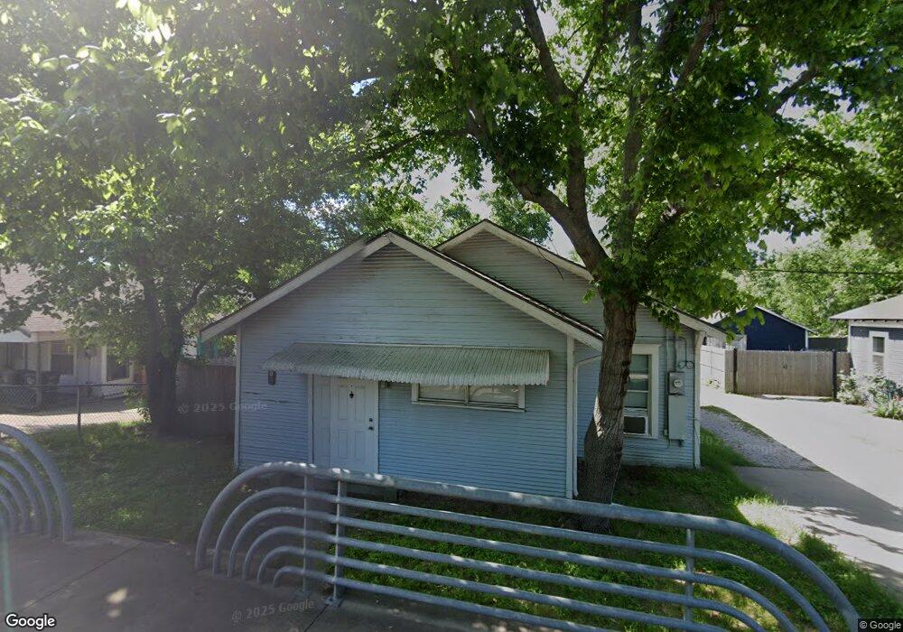 105 W Willingham St, Cleburne, TX 76033 - photo 1