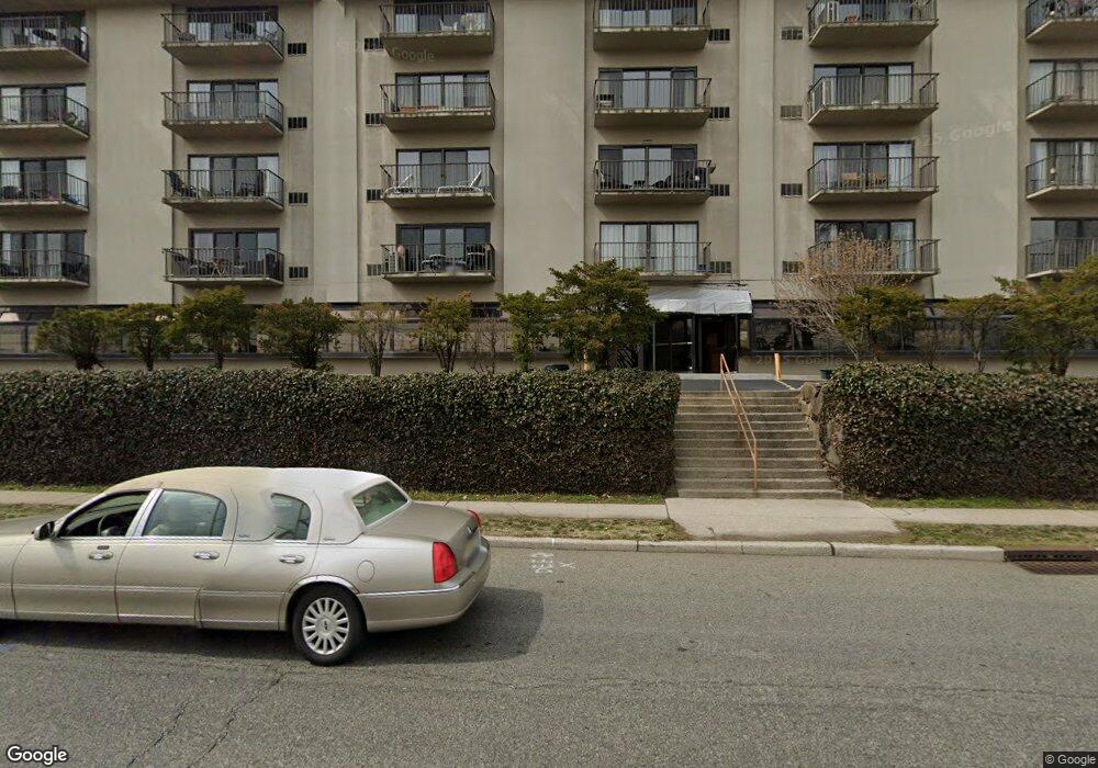 1150 River Rd unit 4B, Edgewater, NJ 07020 - photo 1