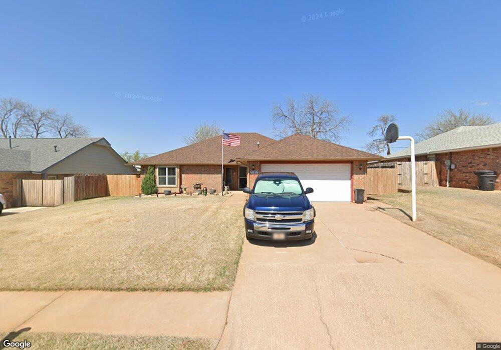 1337 NE 20th Place, Moore, OK 73160 - photo 1