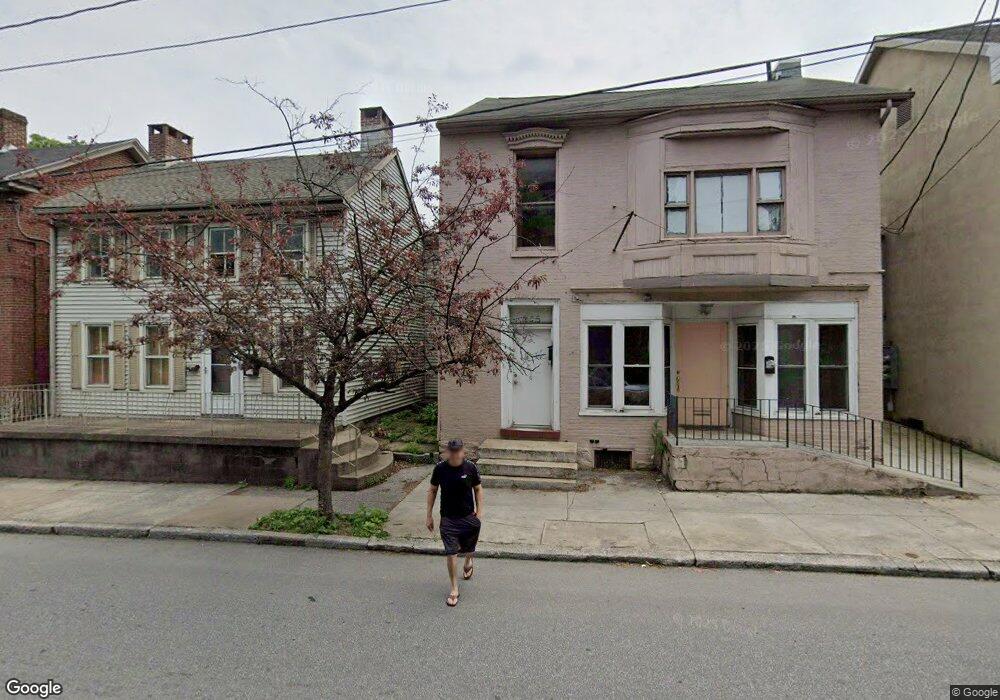 256 S Main St unit 1, Chambersburg, PA 17201 - photo 1