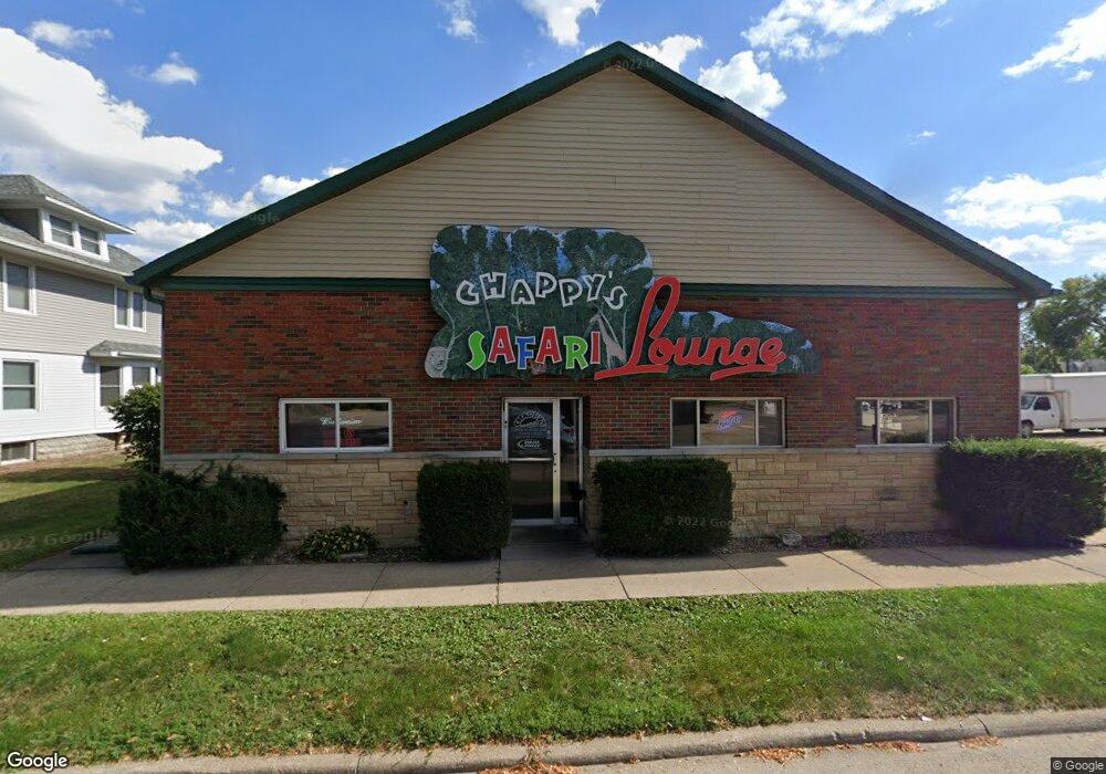 229 16th Ave SW, Cedar Rapids, IA 52404 - photo 1