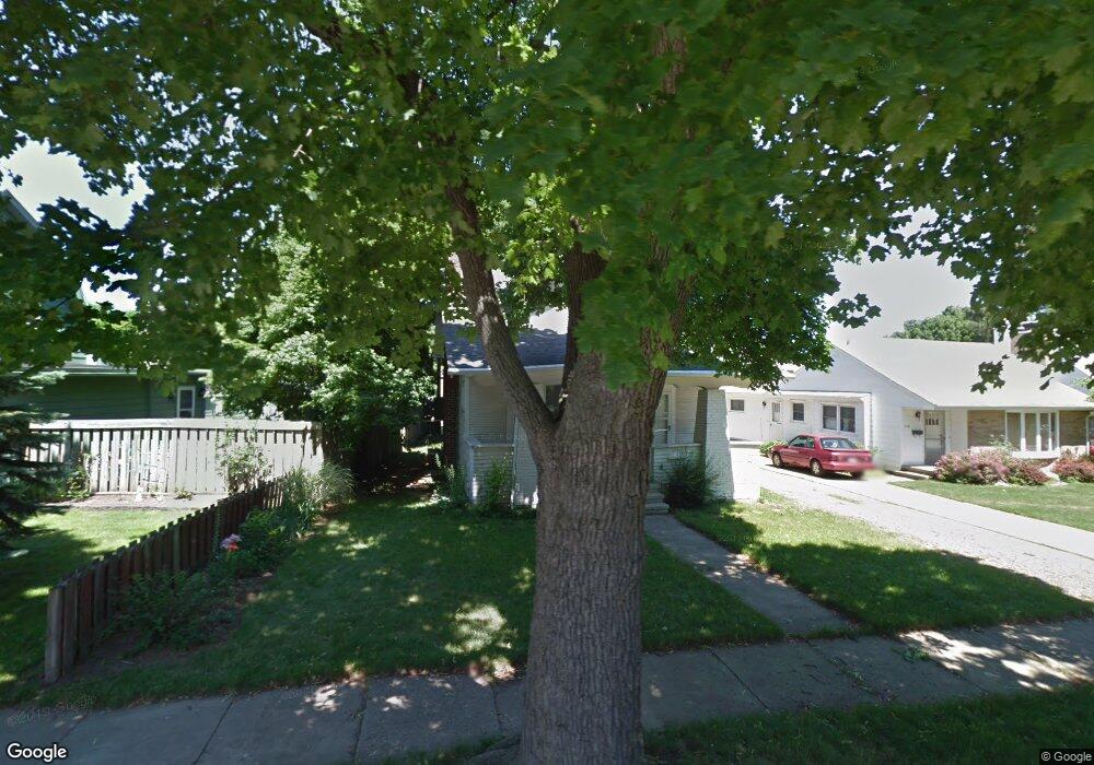 214 Strathmore Rd, Lansing, MI 48910 - photo 1