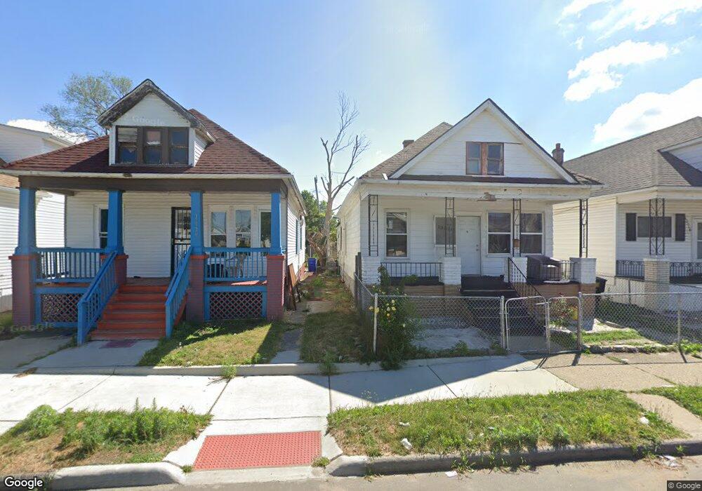 12526 Klinger St, HamtraMcK, MI 48212 - photo 1