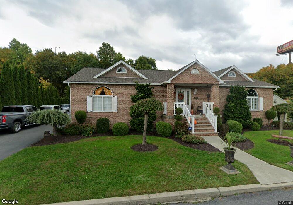 25 William St, Taylor, PA 18517 - photo 1