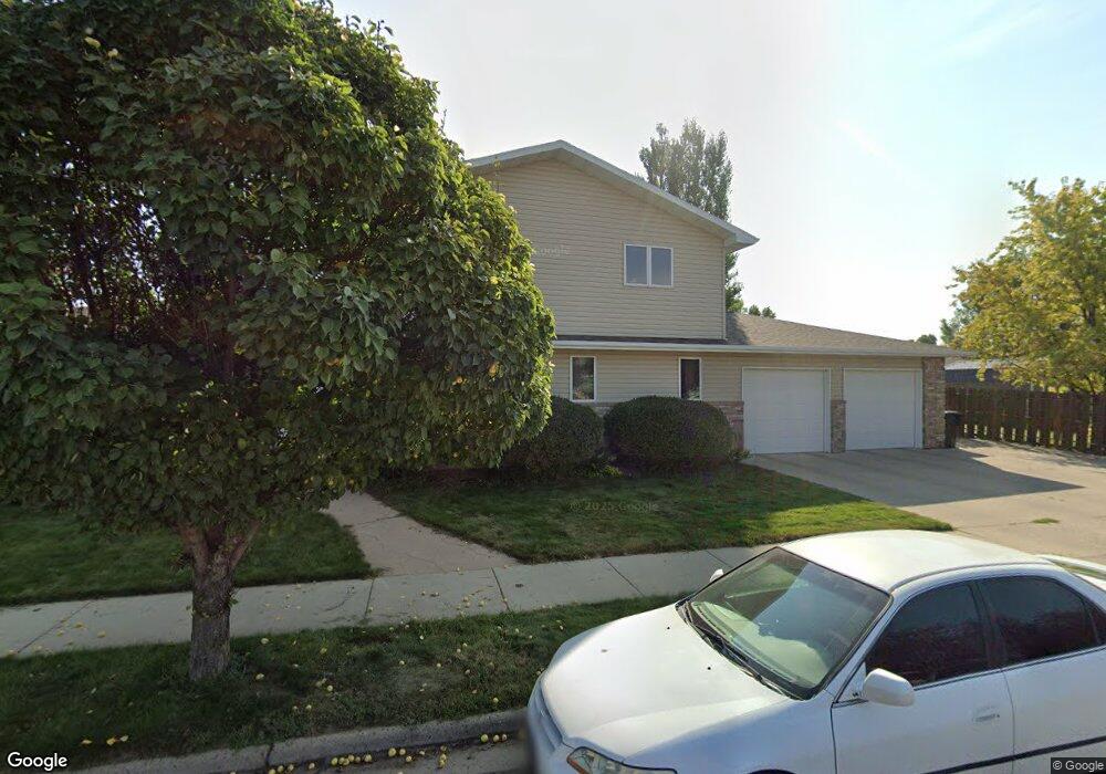 2514 14th Ave W, Williston, ND 58801 - photo 1