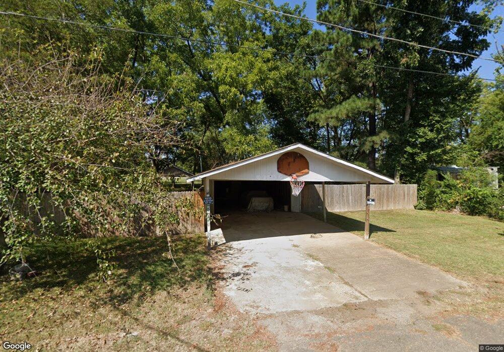 103 NE 2nd St, Muldrow, OK 74948 - photo 1