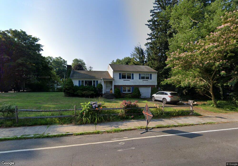 18 Middlesex Rd, Darien, CT 06820 - photo 1