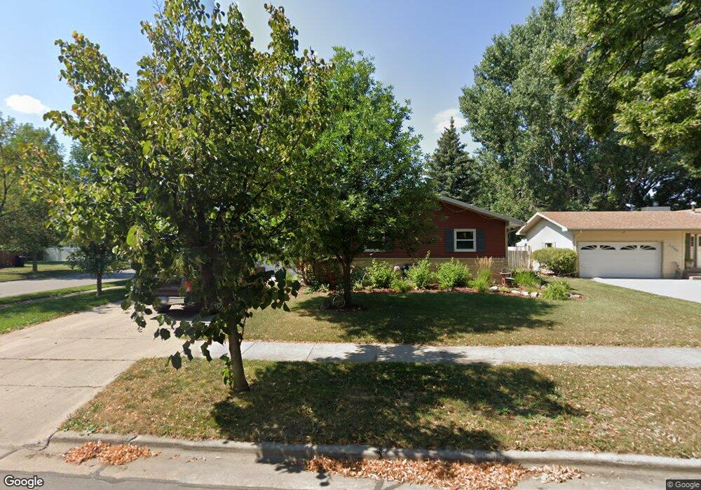1710 S 19th St, Grand Forks, ND 58201 - photo 1