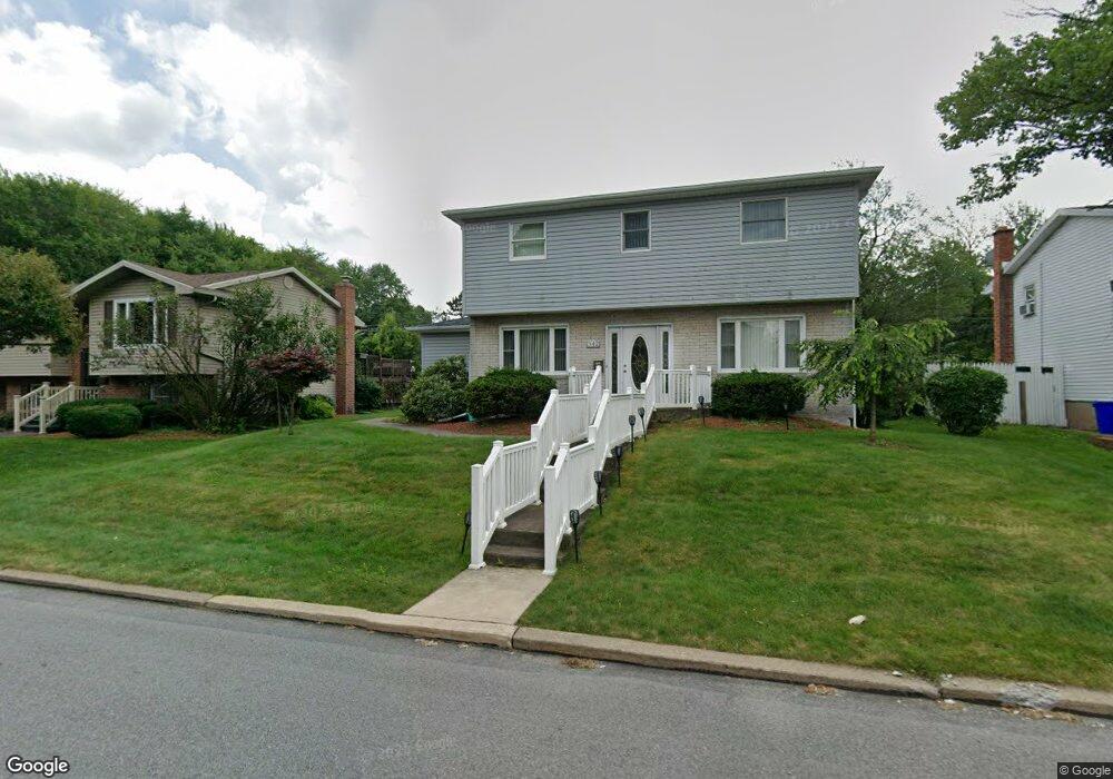 542 Kiefer Ave, Hazleton, PA 18201 - photo 1