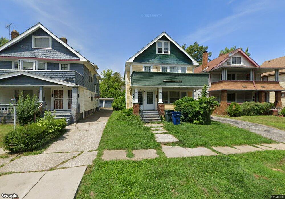 876 Helmsdale Rd, Cleveland, OH 44112 - photo 1