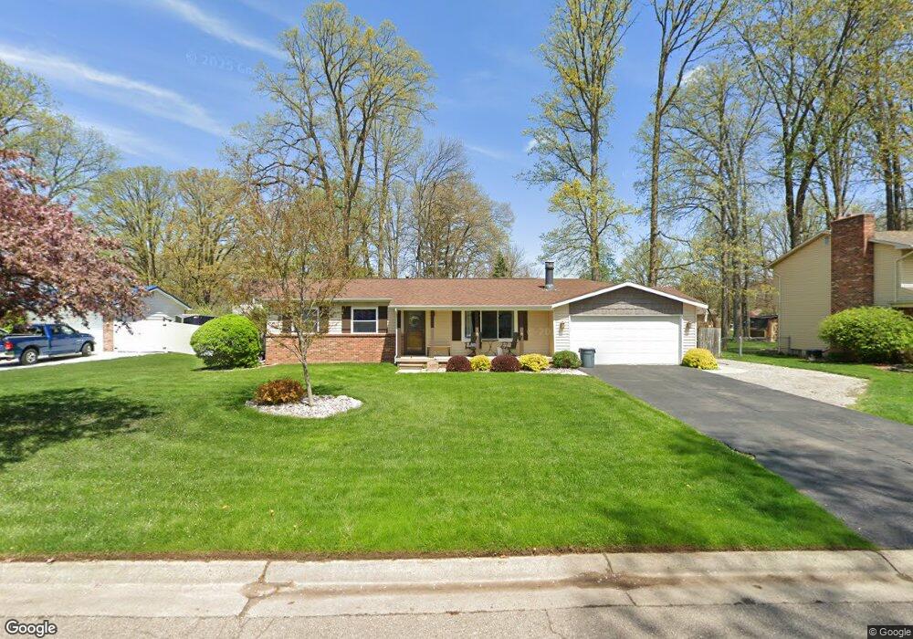 5522 Meadowcrest Dr, Flint, MI 48532 - photo 1