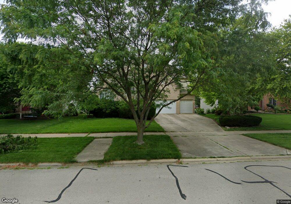 2735 Fairhauser Rd, Naperville, IL 60564 - photo 1