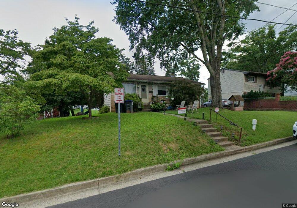 104 Runyon Ct, Manassas Park, VA 20111 - photo 1