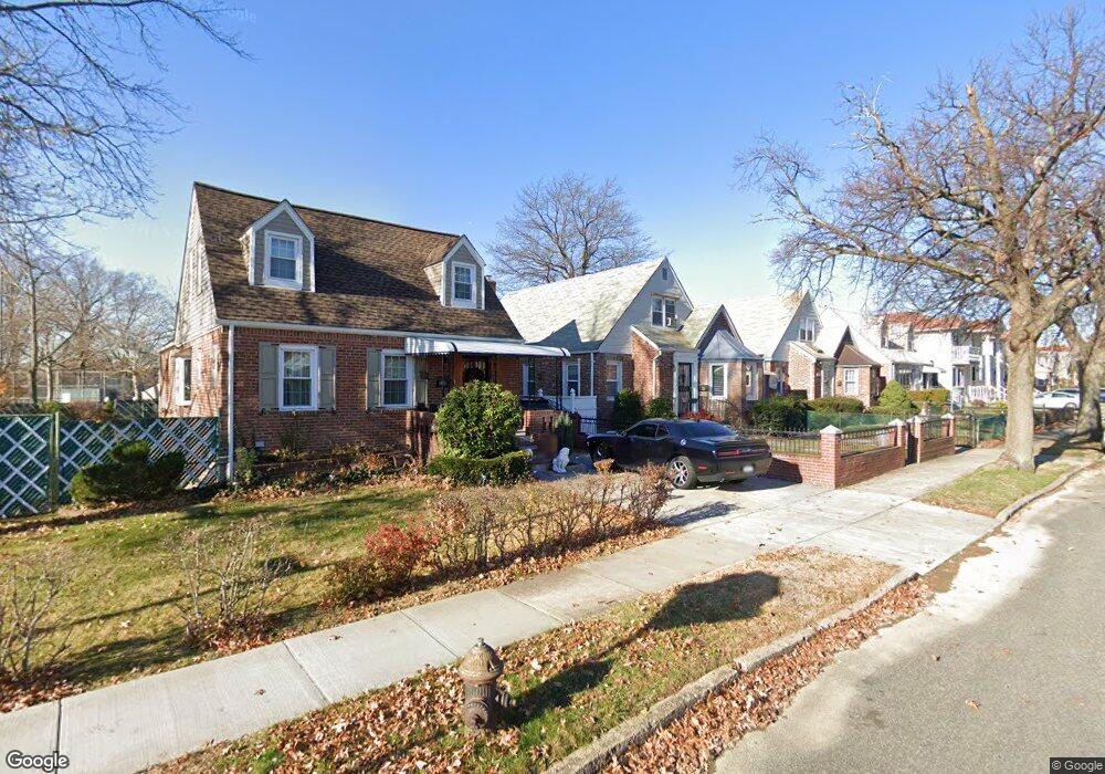 5348 192nd St, Fresh Meadows, NY 11365 - photo 1