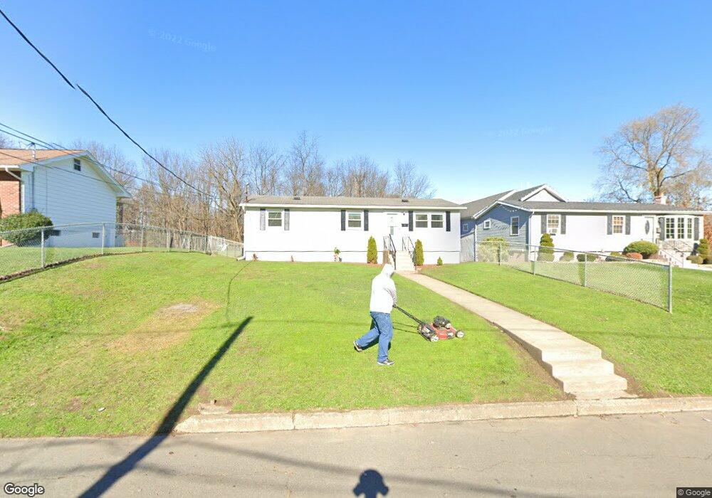 614 Jones St, Nanticoke, PA 18634 - photo 1