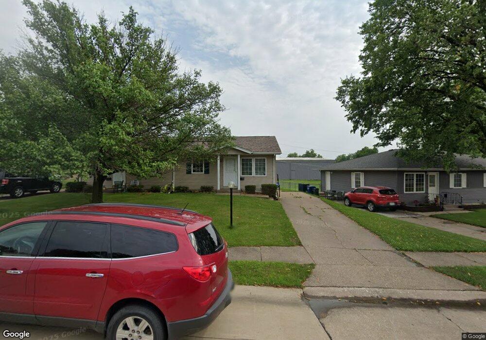 2333 W 40th St unit 2333W40, Davenport, IA 52806 - photo 1