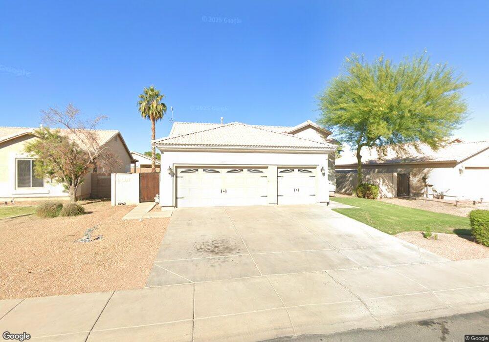 2812 E Harwell Rd, Gilbert, AZ 85234 - photo 1