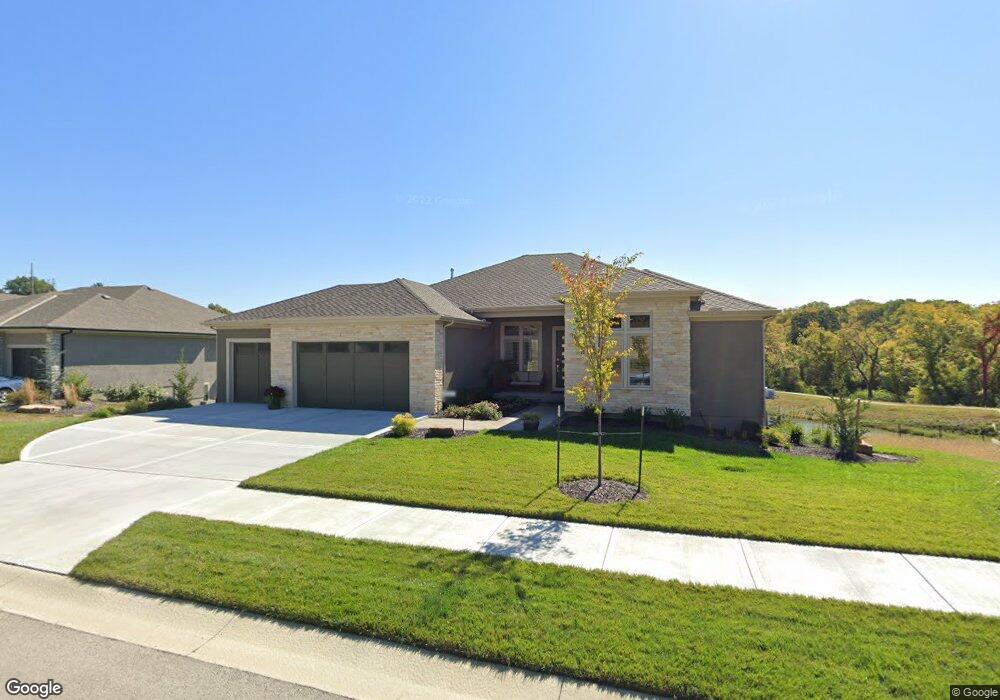 7125 Parkhill St, Shawnee, KS 66216 - photo 1