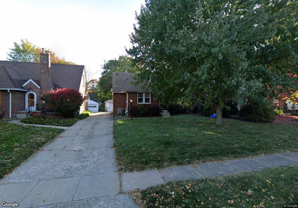 2821 44th St, Des Moines, IA 50310 - photo 1