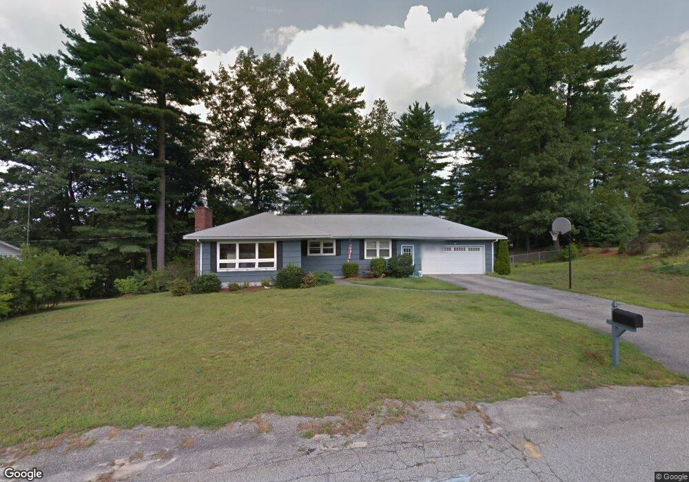 31 Cedar St, Hudson, NH 03051 - photo 1