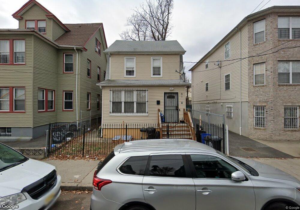 81 Willoughby St, Newark, NJ 07112 - photo 1