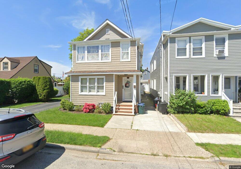 107 Franklin St, Franklin Square, NY 11010 - photo 1