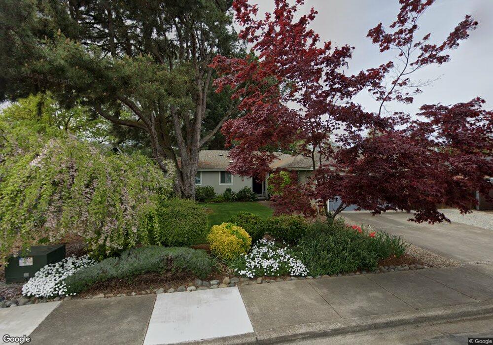 391 Brad Way, Central Point, OR 97502 - photo 1