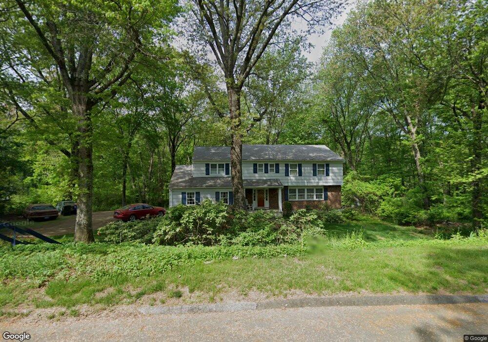 14 Fairway Ln, Trumbull, CT 06611 - photo 1