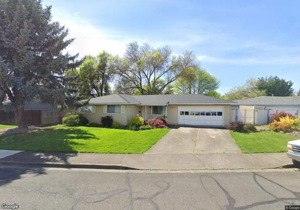 5015 Rock Way, Central Point, OR 97502 - photo 1