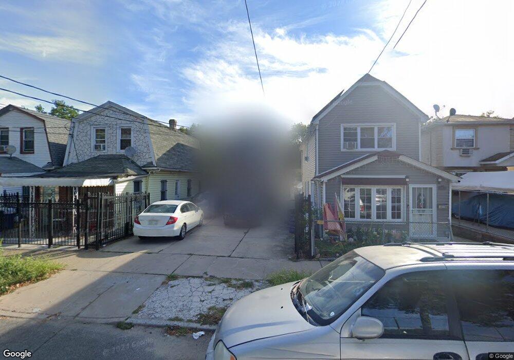 10831 157th St, Jamaica, NY 11433 - photo 1