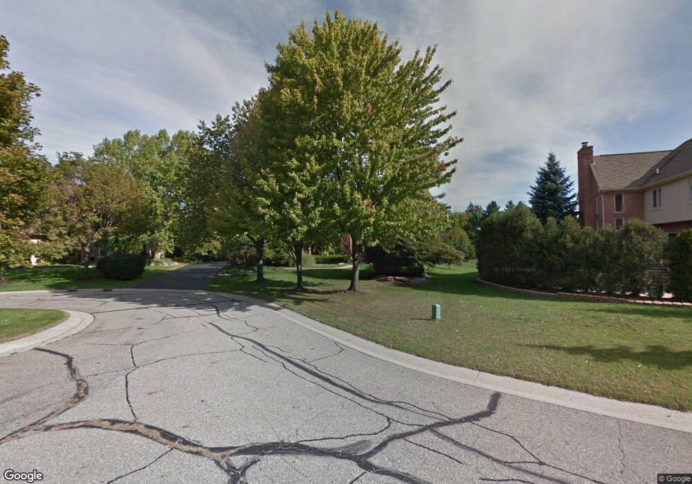 3373 Red Fox Ct, West Bloomfield, MI 48324 - photo 1