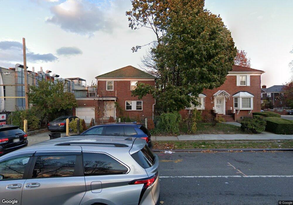 8019 Utopia Pkwy, Jamaica, NY 11432 - photo 1