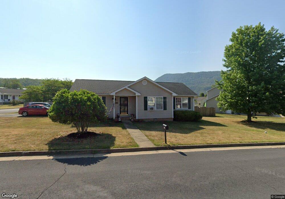 275 Duke Cir, Strasburg, VA 22657 - photo 1