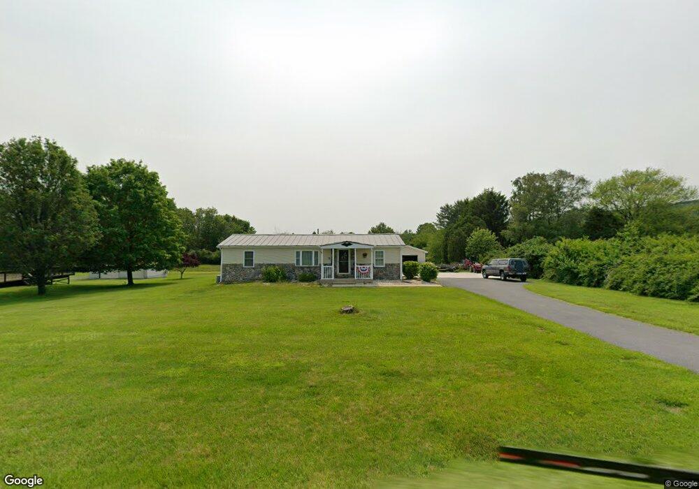 7946 Sassafras Rd, New Tripoli, PA 18066 - photo 1