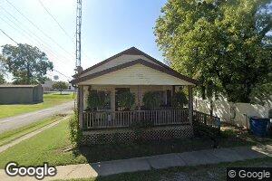 202 W Davis St, Ava, IL 62907