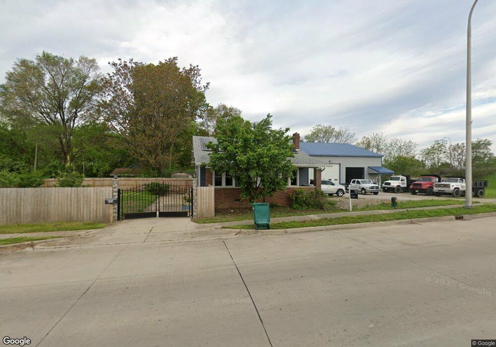 601 N 15th St, Mattoon, IL 61938 - photo 1