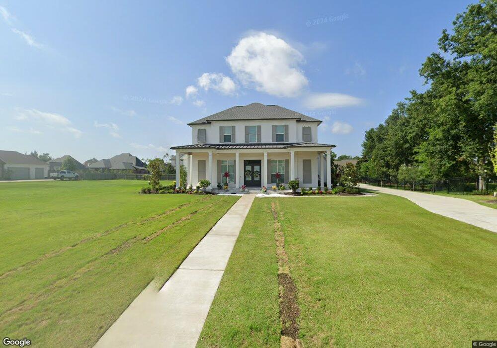 3723 Inwood Dr, Lake Charles, LA 70605 - photo 1