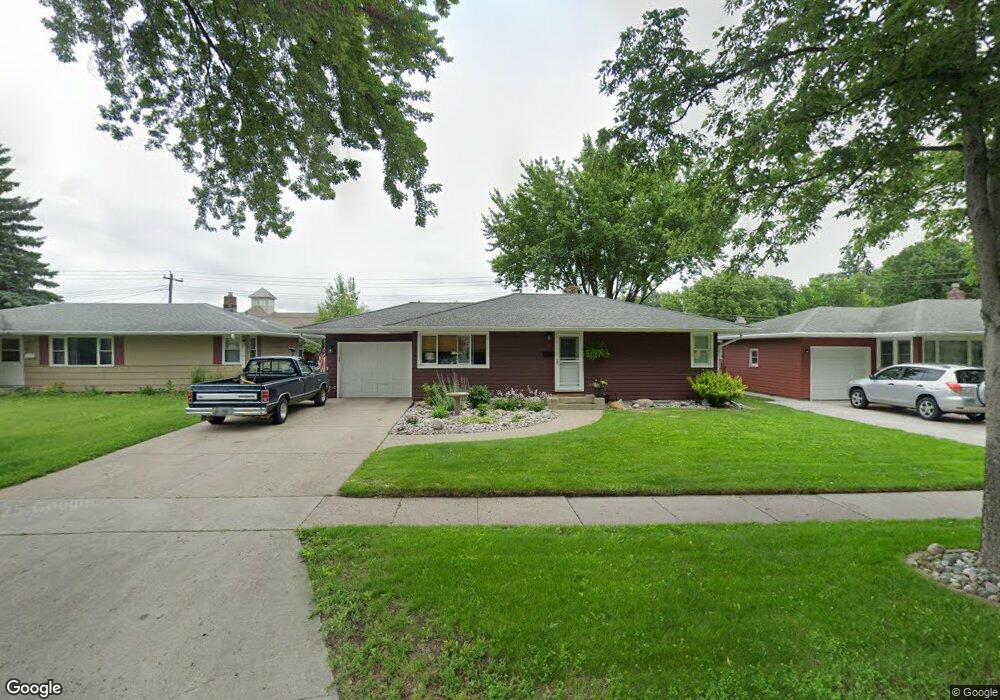 321 25th Ave N, Fargo, ND 58102 - photo 1