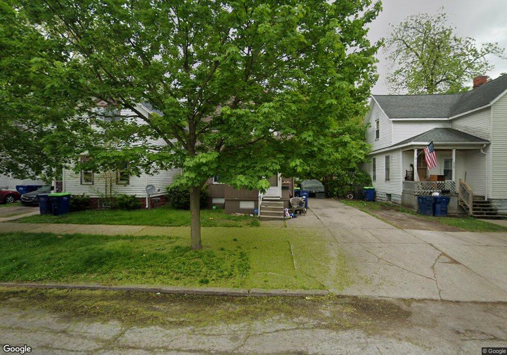 218 N Jackson St, Bay City, MI 48708 - photo 1