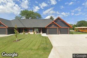 221 E 4th St, Platte, SD 57369