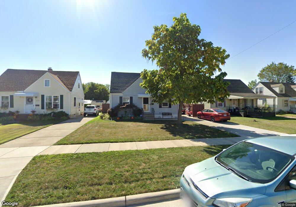 2326 E 34th St, Lorain, OH 44055 - photo 1