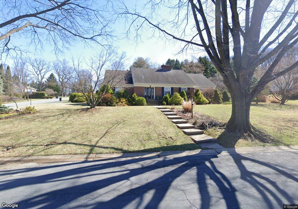 1433 Old Mill Rd, Reading, PA 19610 - photo 1