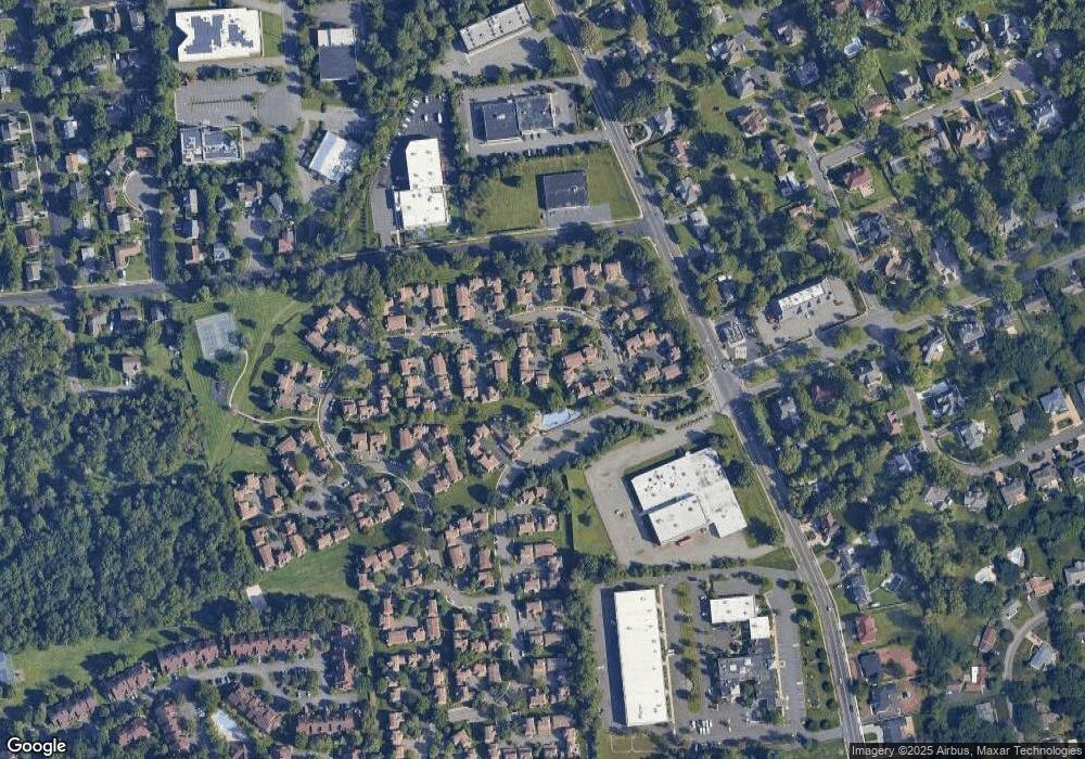 47 Gate House Ln, Edison, NJ 08820 - photo 1