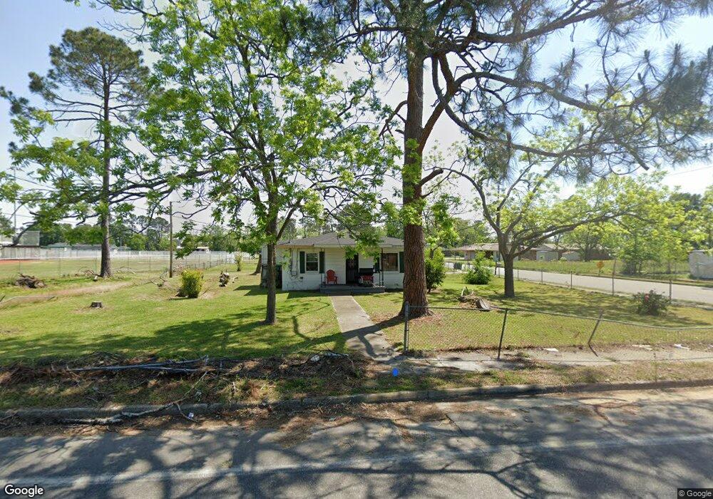 718 Cherry St W, Douglas, GA 31533 - photo 1