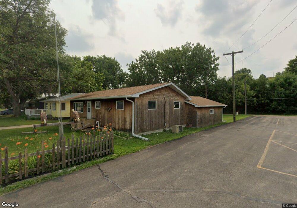 1525 4th Ave NW, Jamestown, ND 58401 - photo 1